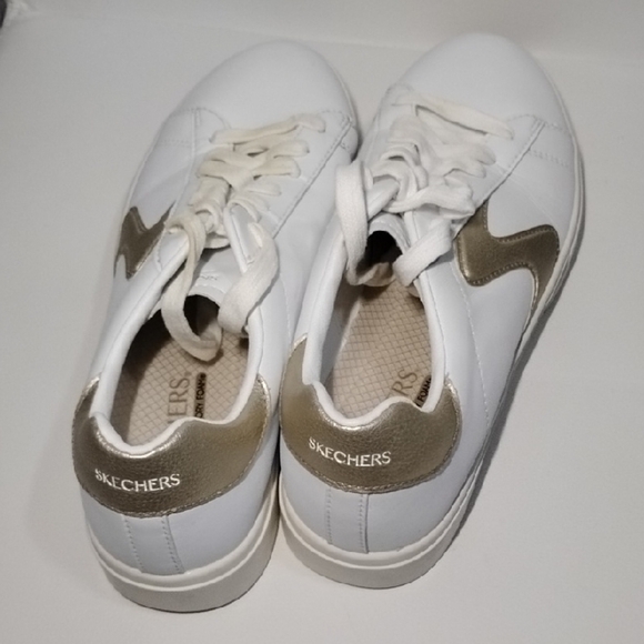 Skechers Women's White and Gold Sneakers Size 10 Pre Owned - Picture 1 of 10